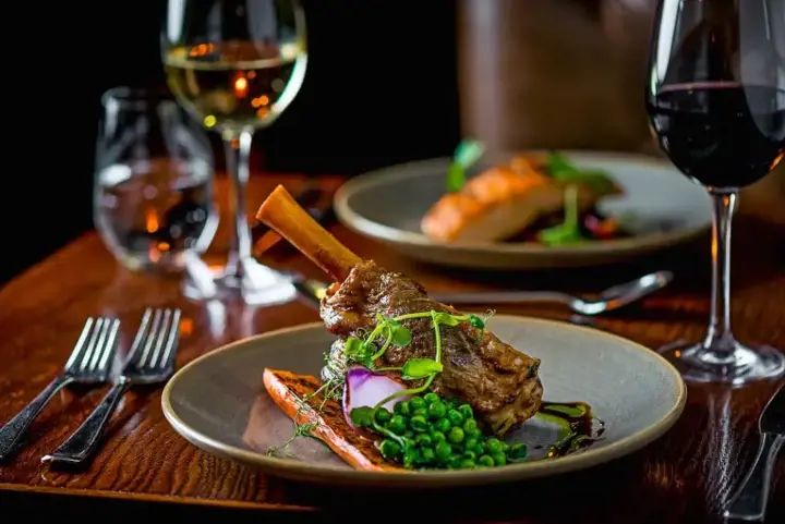 Freddys Bistro Home05 Lamb Shank
